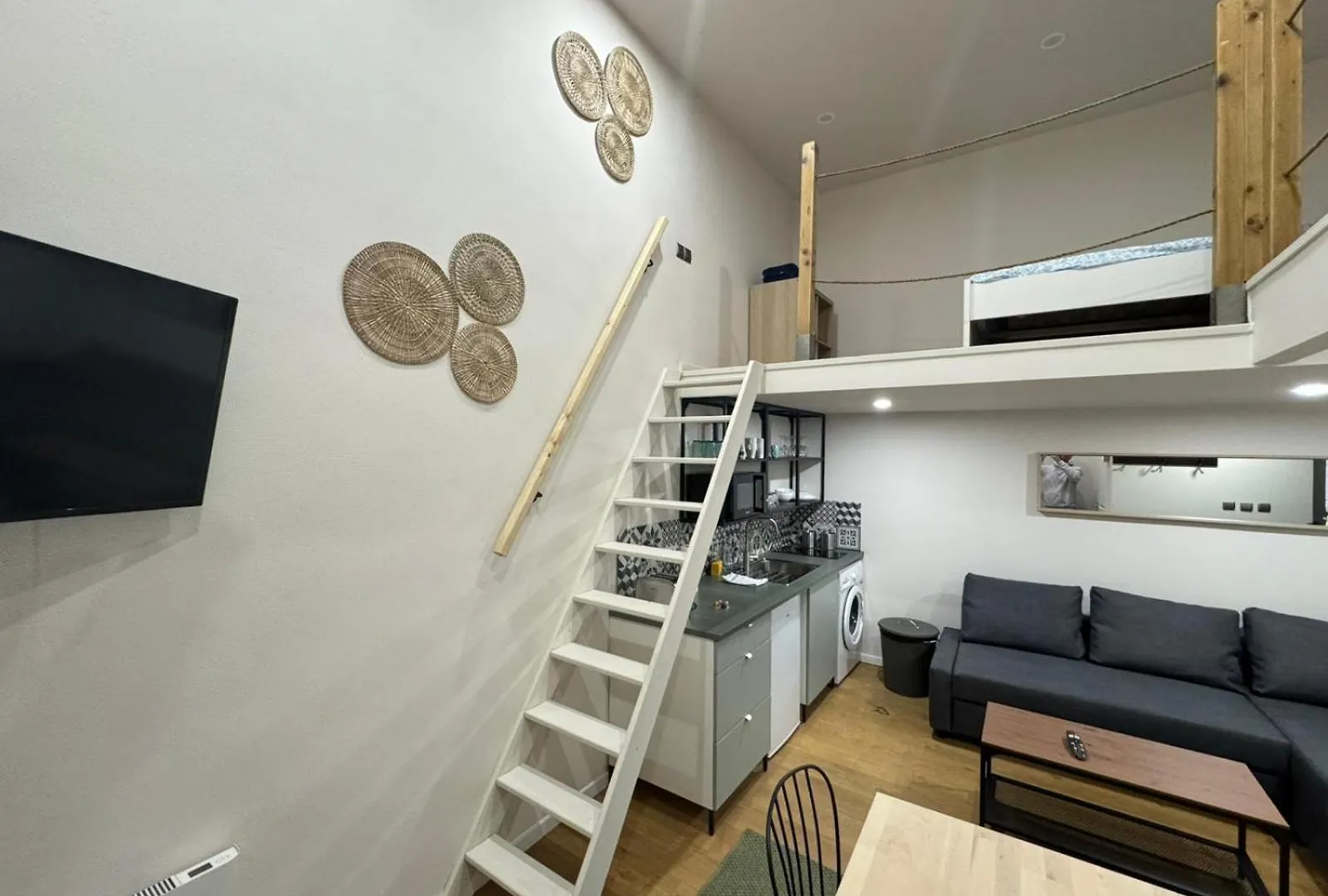 Cosy Air-Conditioned Studio Terrace Λυών